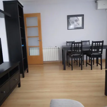 Residencial Arbeyal 아파트 *